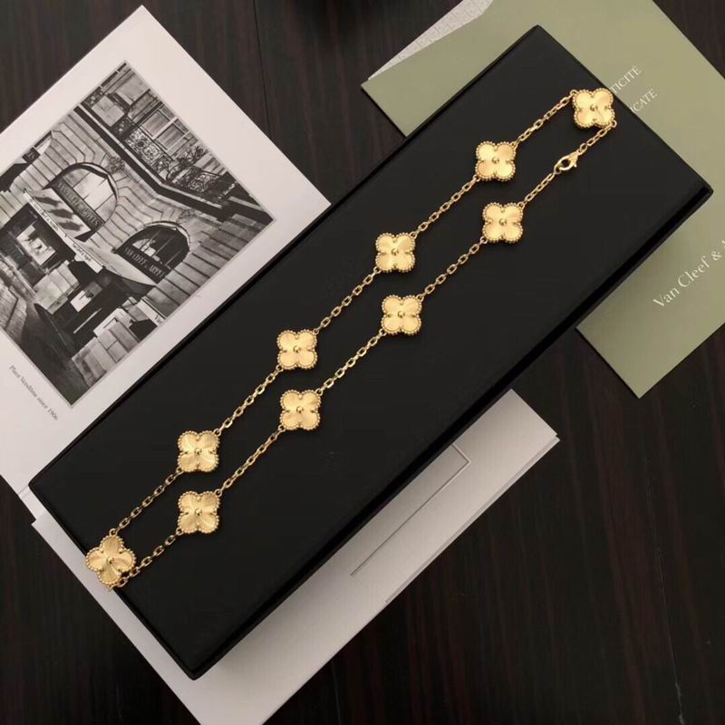 Van Cleef & Arpels necklace 06yxh01